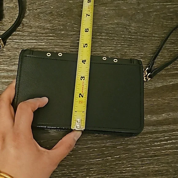 VS Purse and Wristlet Set - Picture 6 of 9